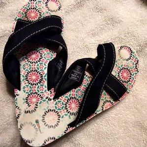 Women's sandals size 7M